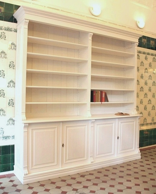 Bücherregal weiß mit Türen Massivholz Erle 250x240x40cm | eBay